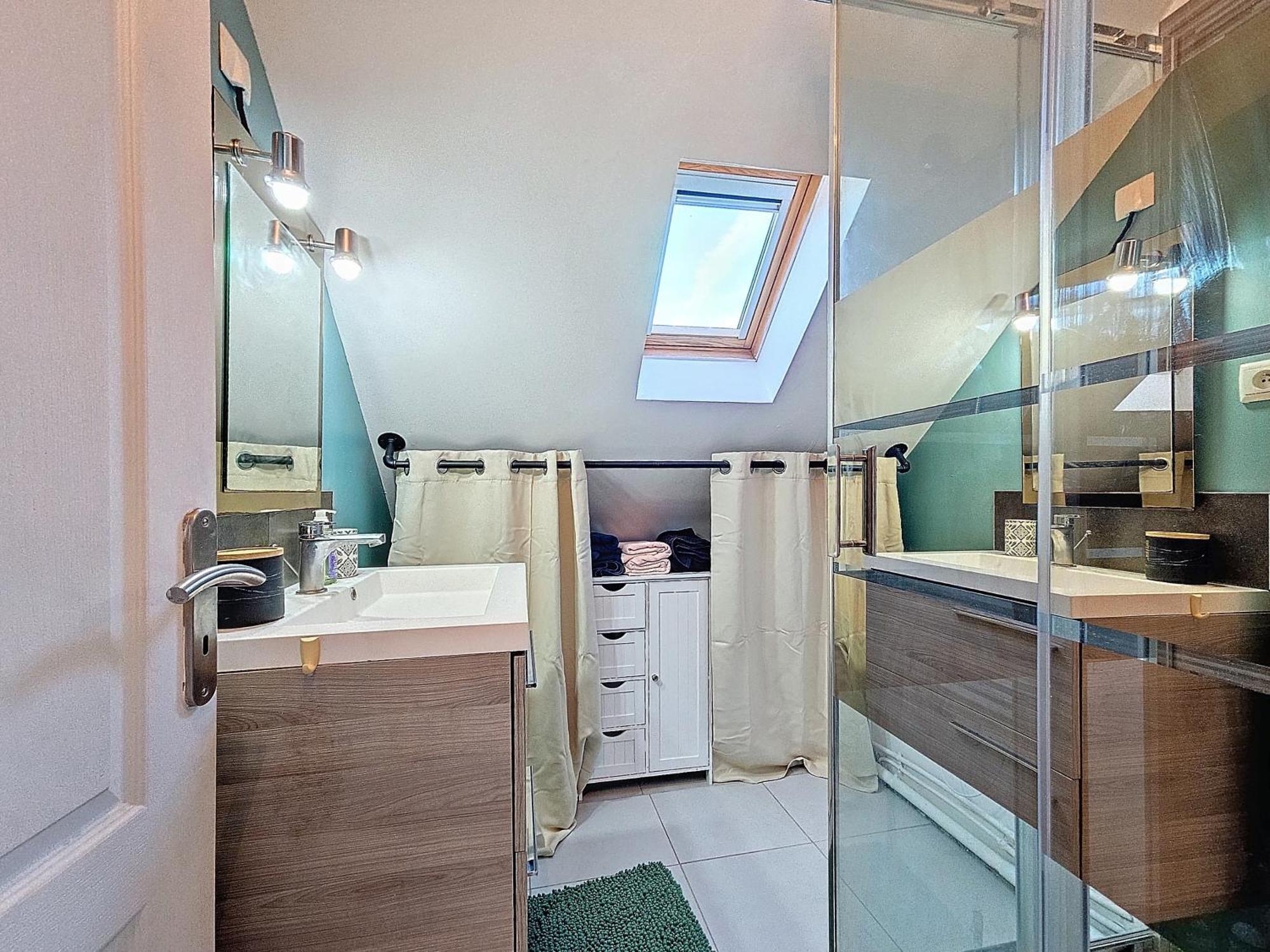 Proche 15 Minutes Et Paris-bercy En 25 Minutes Apartment *